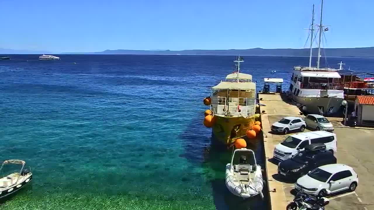 Otok  Brač Island, Bol Village & Adriatic Coast Live Cam - Bol, Brac Island, Split-Dalmatia, Croatia