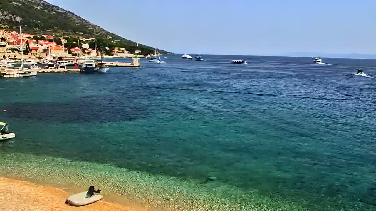Otok  Brač Island, Bol Village & Adriatic Coast Live Cam - Bol, Brac Island, Split-Dalmatia, Croatia