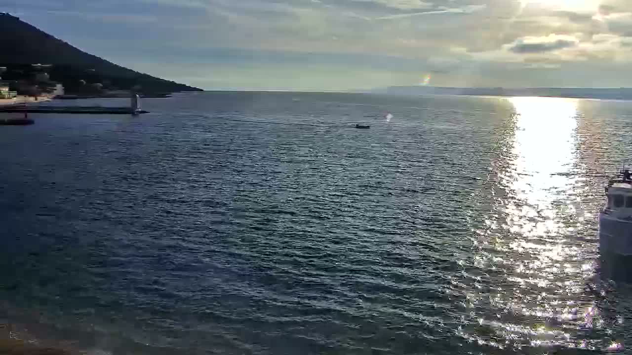 Otok  Brač Island, Bol Village & Adriatic Coast Live Cam - Bol, Brac Island, Split-Dalmatia, Croatia
