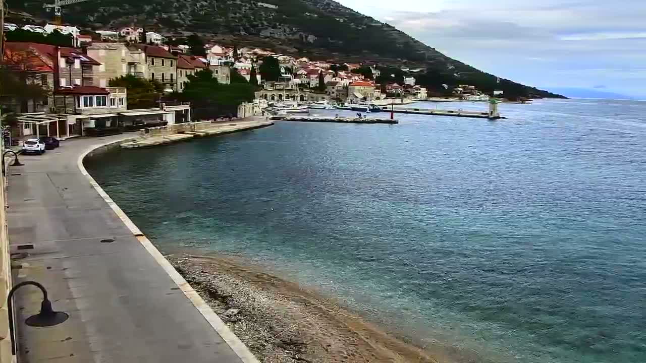 Otok  Brač Island, Bol Village & Adriatic Coast Live Cam - Bol, Brac Island, Split-Dalmatia, Croatia