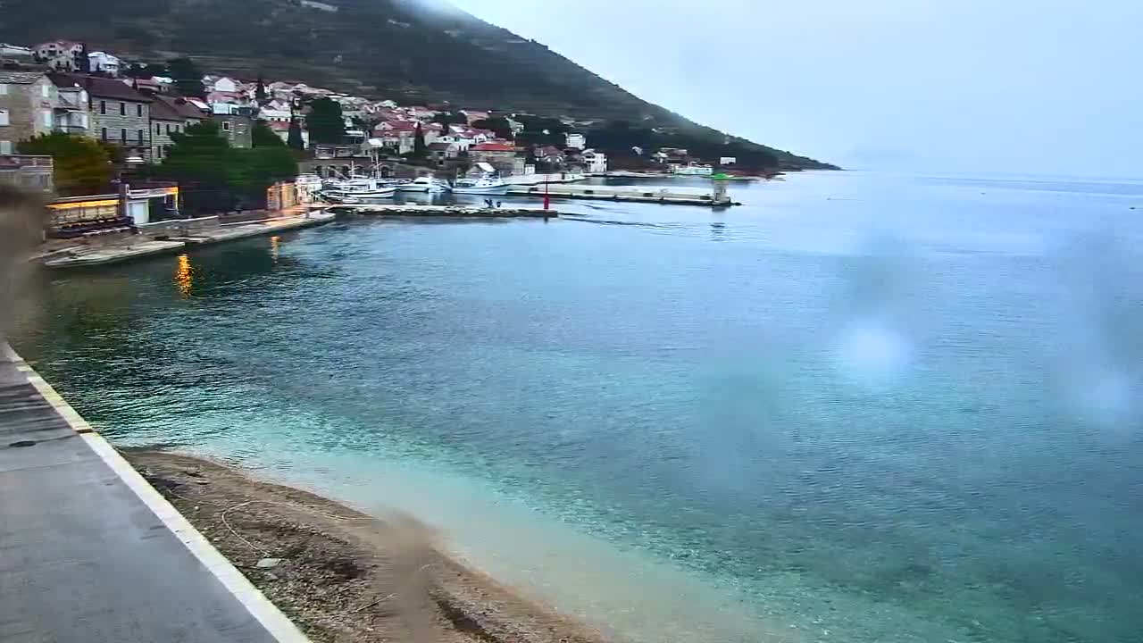 Otok  Brač Island, Bol Village & Adriatic Coast Live Cam - Bol, Brac Island, Split-Dalmatia, Croatia