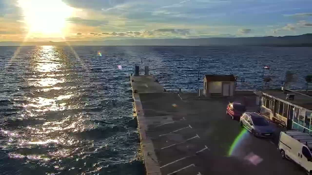 Otok  Brač Island, Bol Village & Adriatic Coast Live Cam - Bol, Brac Island, Split-Dalmatia, Croatia