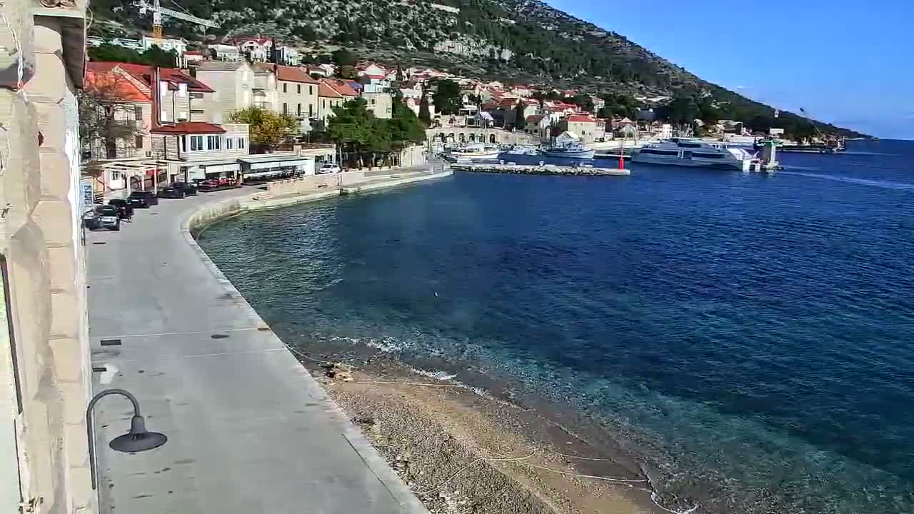 Otok  Brač Island, Bol Village & Adriatic Coast Live Cam - Bol, Brac Island, Split-Dalmatia, Croatia
