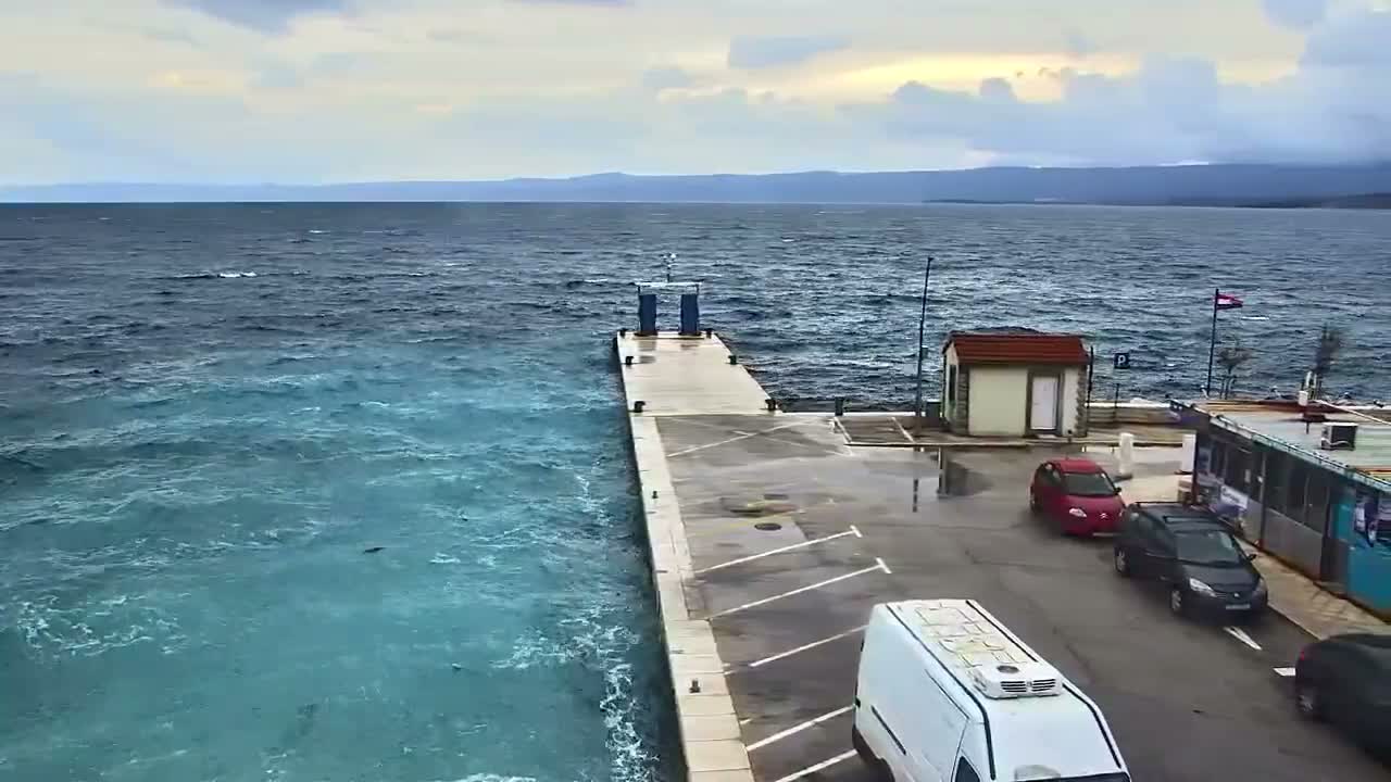 Otok  Brač Island, Bol Village & Adriatic Coast Live Cam - Bol, Brac Island, Split-Dalmatia, Croatia