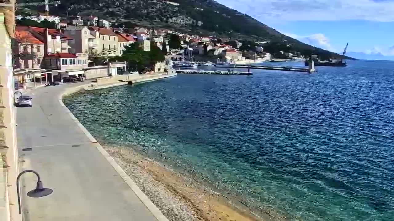 Otok  Brač Island, Bol Village & Adriatic Coast Live Cam - Bol, Brac Island, Split-Dalmatia, Croatia