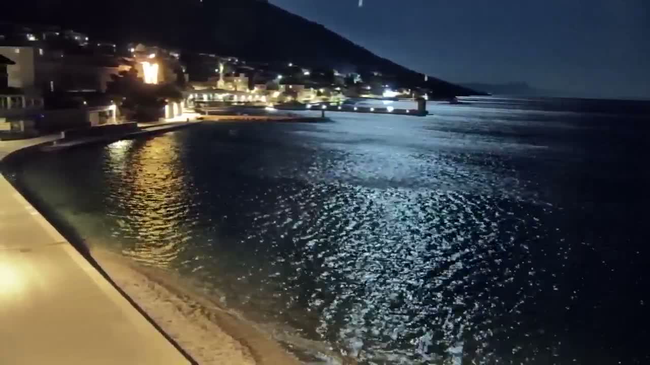 Otok  Brač Island, Bol Village & Adriatic Coast Live Cam - Bol, Brac Island, Split-Dalmatia, Croatia