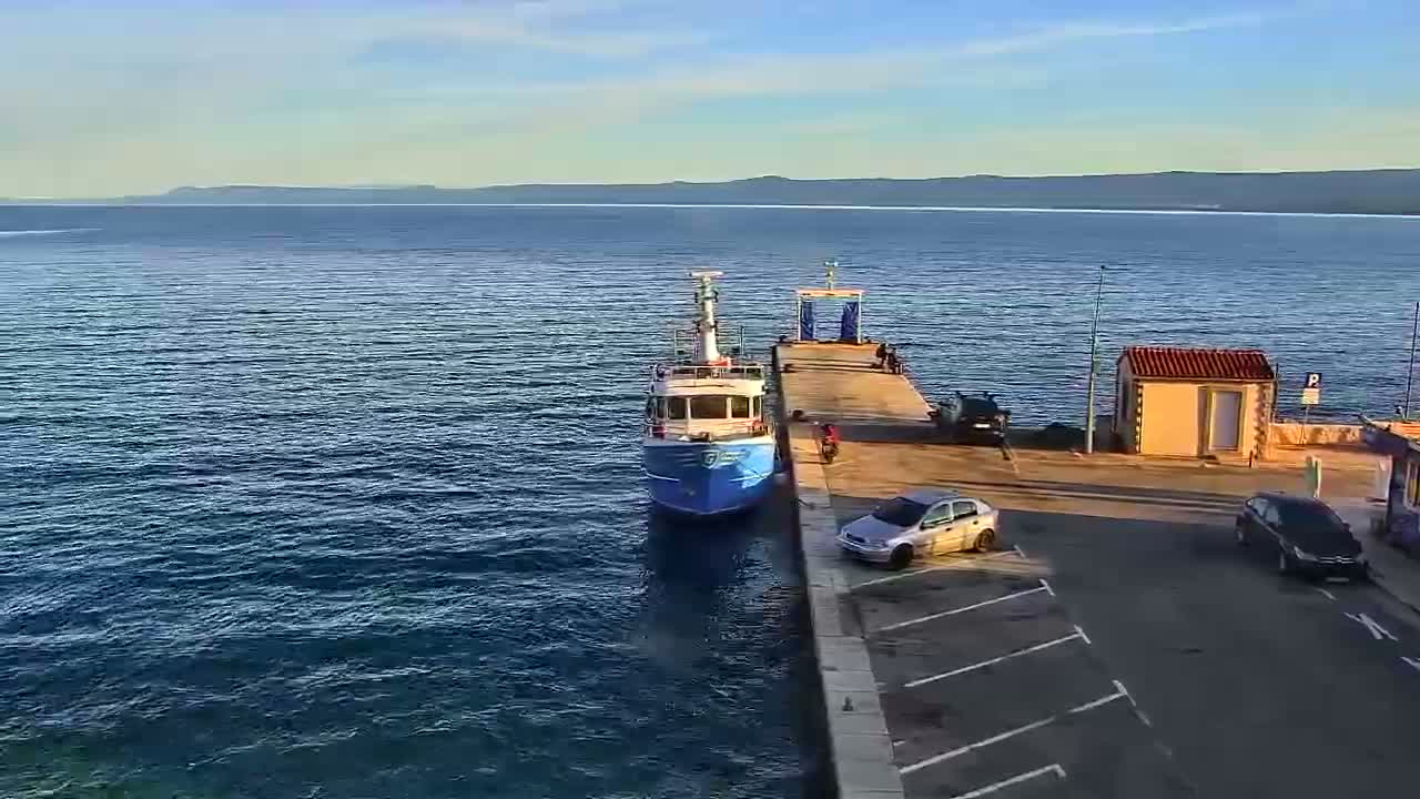 Otok  Brač Island, Bol Village & Adriatic Coast Live Cam - Bol, Brac Island, Split-Dalmatia, Croatia