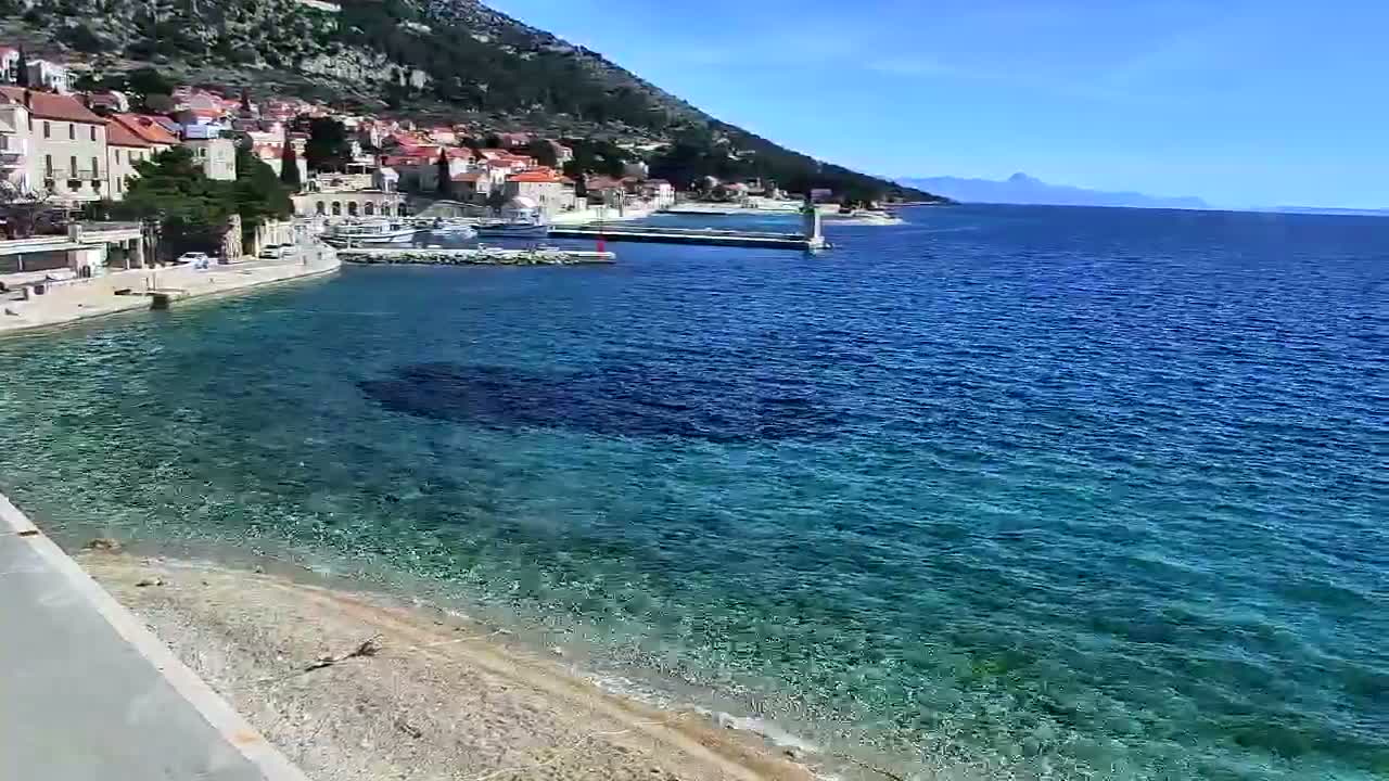 Otok  Brač Island, Bol Village & Adriatic Coast Live Cam - Bol, Brac Island, Split-Dalmatia, Croatia