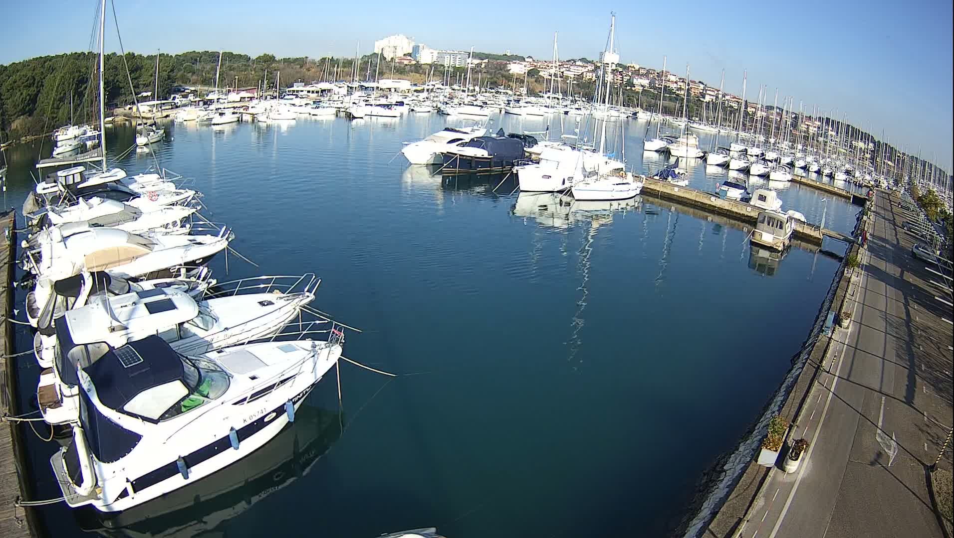 Pula, Marina Veruda North View Live Cam - Pjescana Uvala, Pula, Istria, Croatia