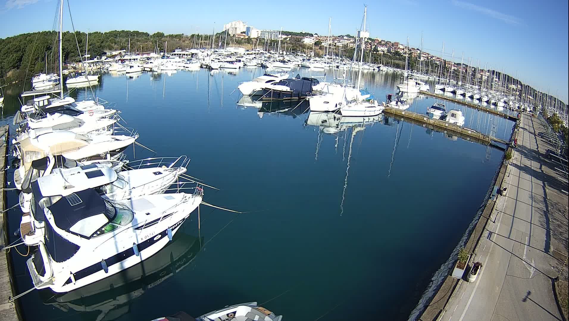 Pula, Marina Veruda North View Live Cam - Pjescana Uvala, Pula, Istria, Croatia