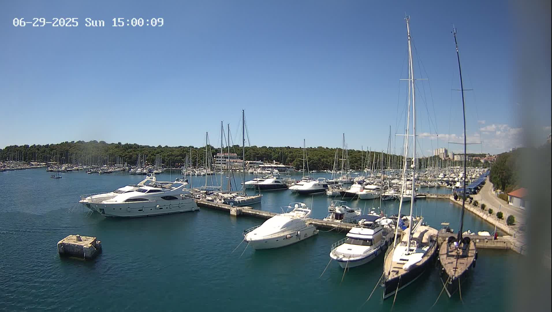 Pula, Marina Veruda East View Live Cam - Pjescana Uvala, Pula, Istria, Croatia