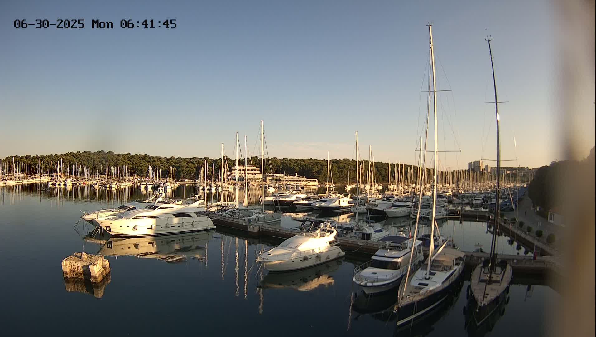 Pula, Marina Veruda East View Live Cam - Pjescana Uvala, Pula, Istria, Croatia