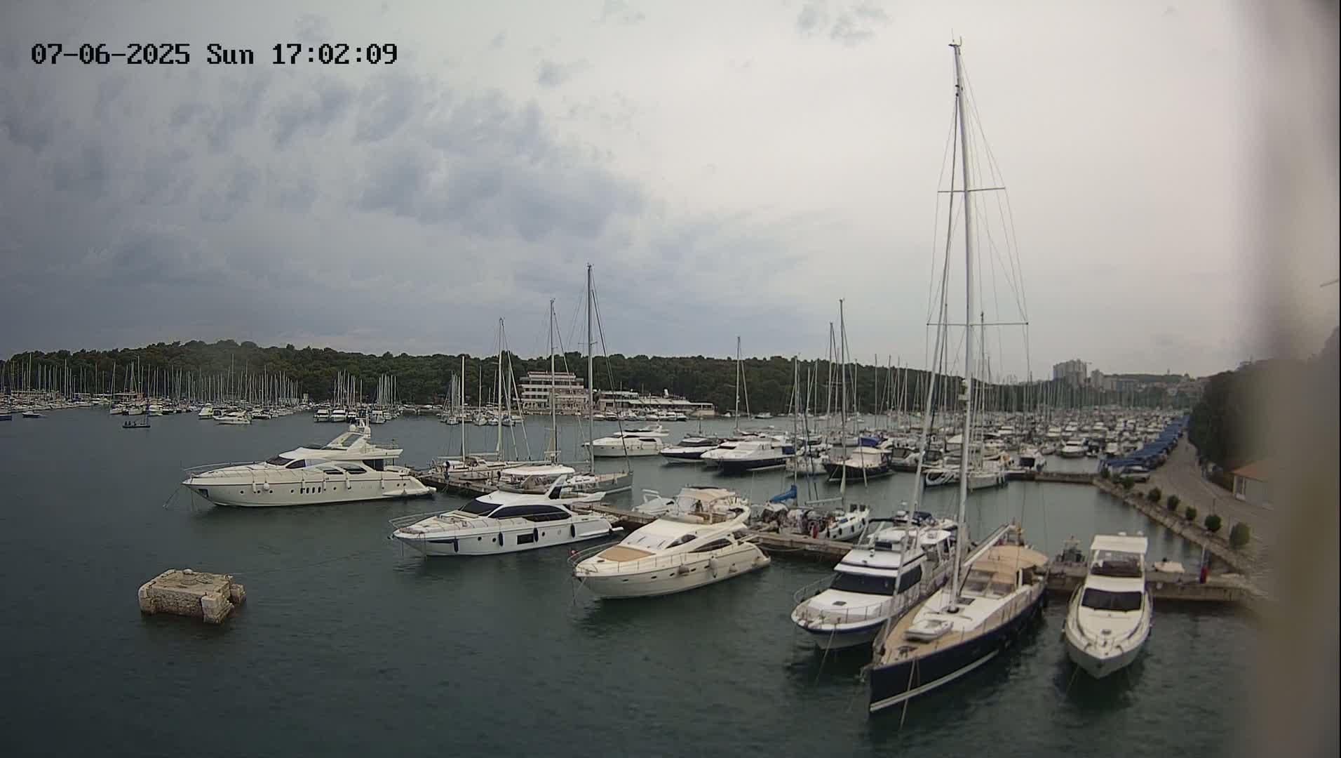 Pula, Marina Veruda East View Live Cam - Pjescana Uvala, Pula, Istria, Croatia