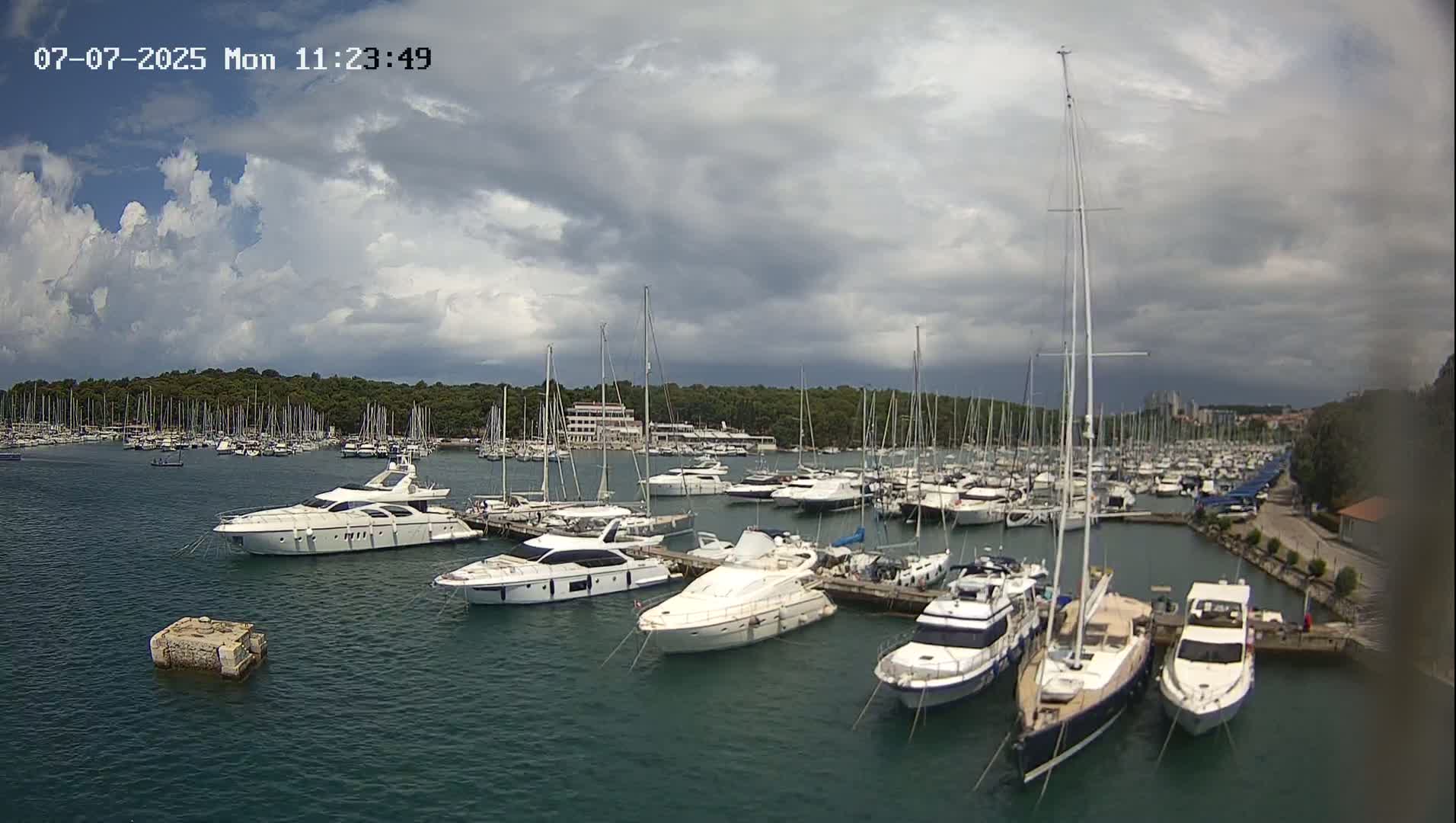 Pula, Marina Veruda East View Live Cam - Pjescana Uvala, Pula, Istria, Croatia