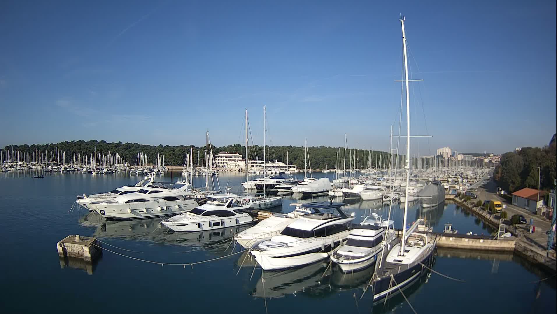 Pula, Marina Veruda East View Live Cam - Pjescana Uvala, Pula, Istria, Croatia
