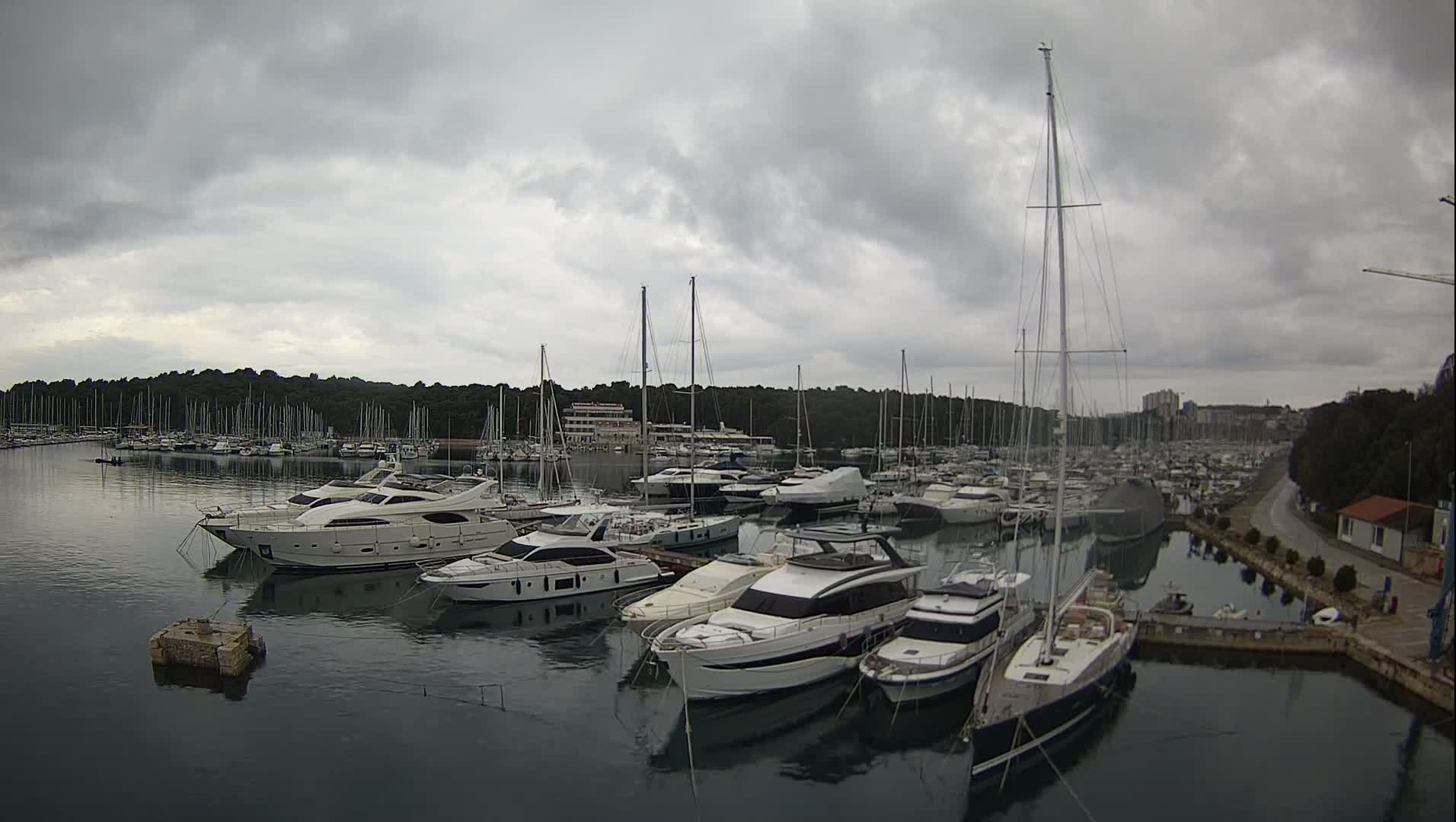 Pula, Marina Veruda East View Live Cam - Pjescana Uvala, Pula, Istria, Croatia