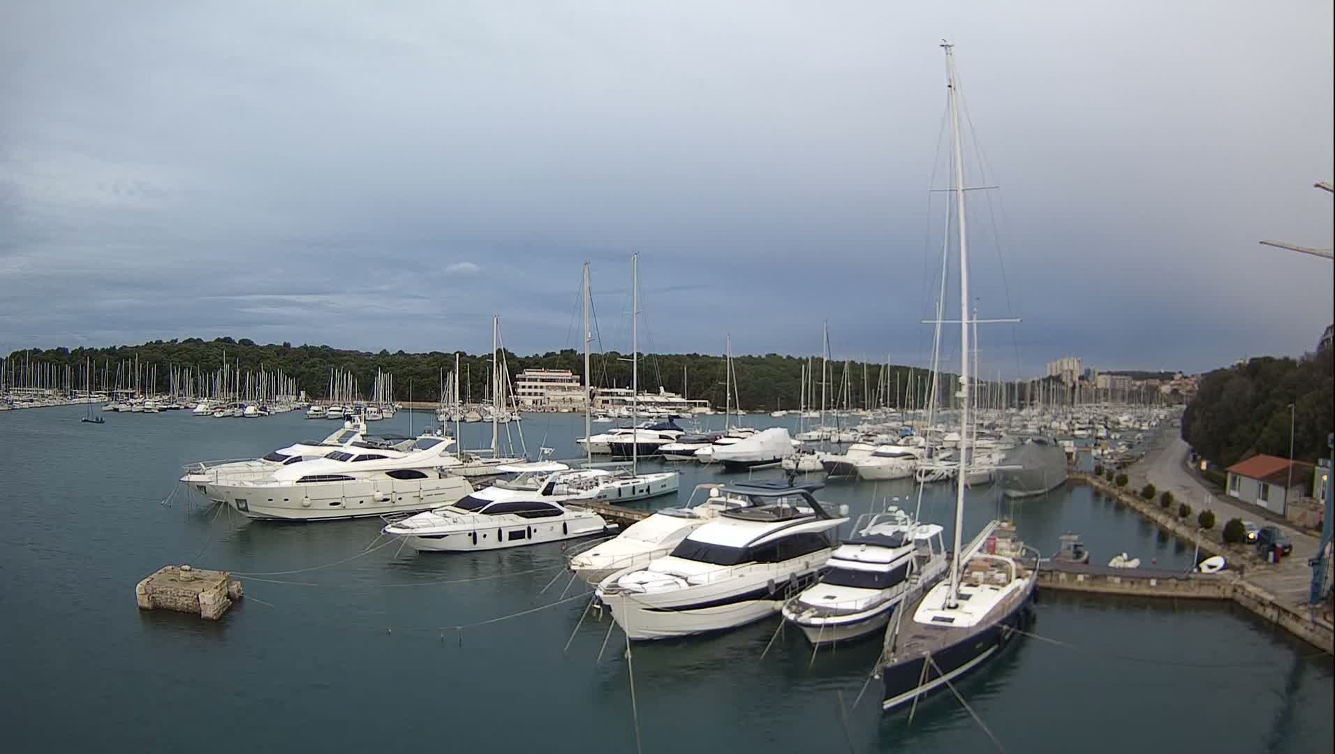 Pula, Marina Veruda East View Live Cam - Pjescana Uvala, Pula, Istria, Croatia