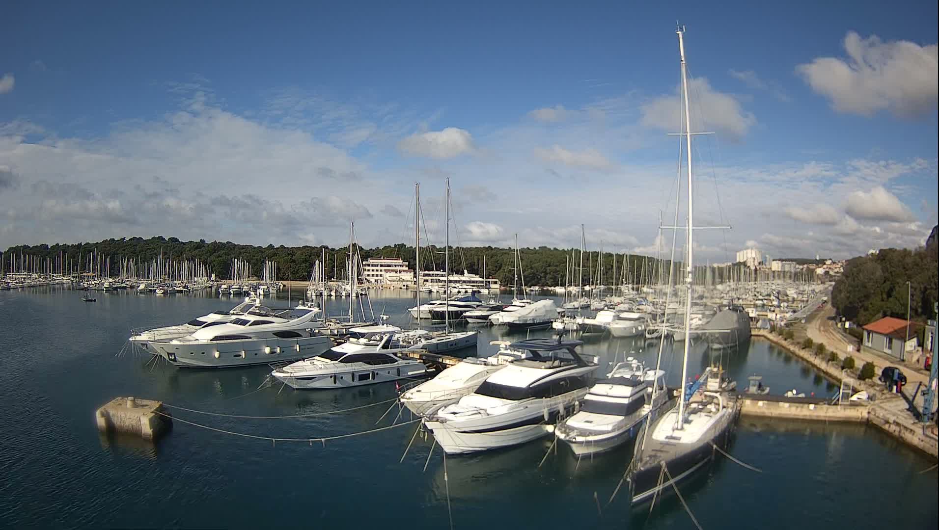 Pula, Marina Veruda East View Live Cam - Pjescana Uvala, Pula, Istria, Croatia