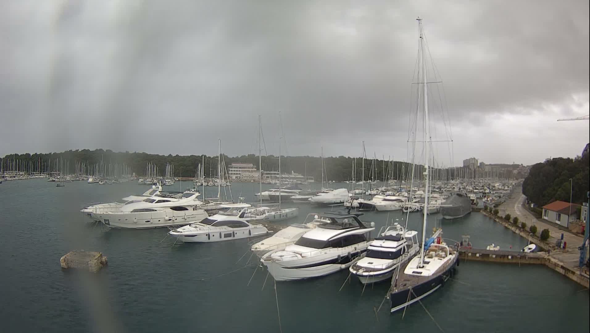 Pula, Marina Veruda East View Live Cam - Pjescana Uvala, Pula, Istria, Croatia