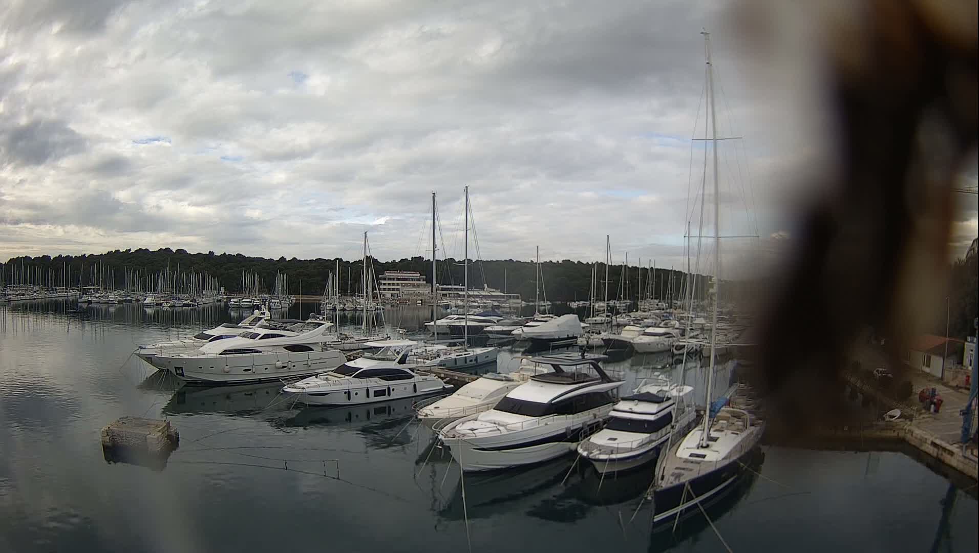 Pula, Marina Veruda East View Live Cam - Pjescana Uvala, Pula, Istria, Croatia