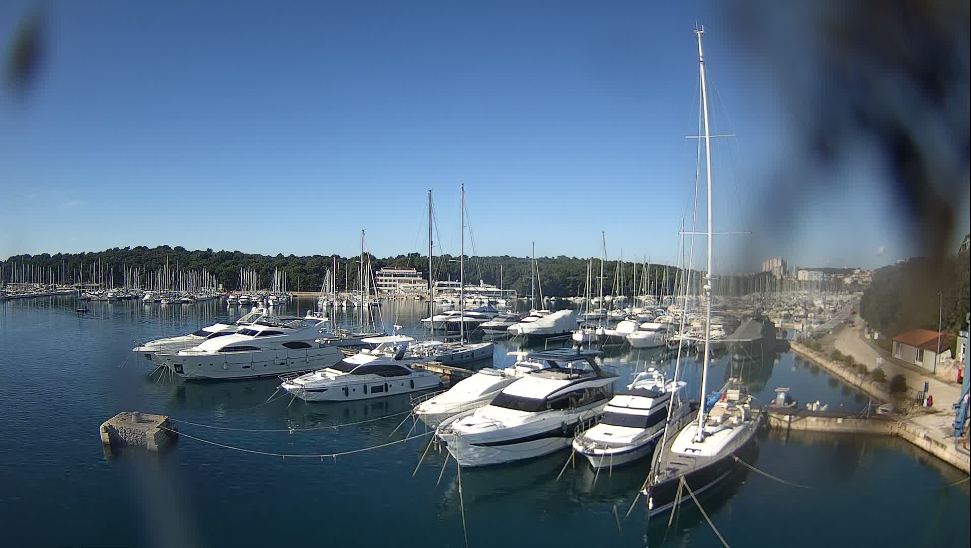 Pula, Marina Veruda East View Live Cam - Pjescana Uvala, Pula, Istria, Croatia