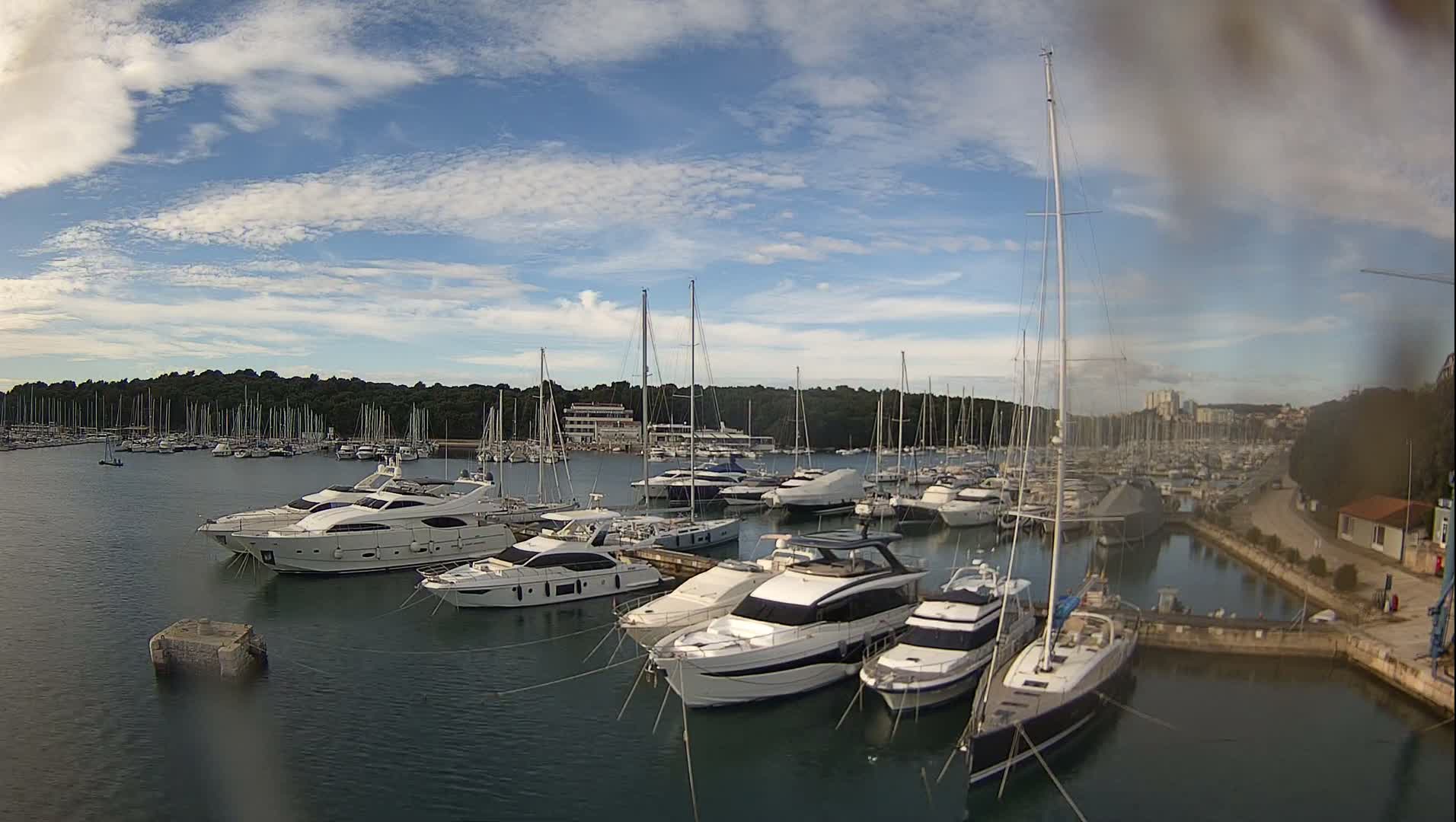 Pula, Marina Veruda East View Live Cam - Pjescana Uvala, Pula, Istria, Croatia
