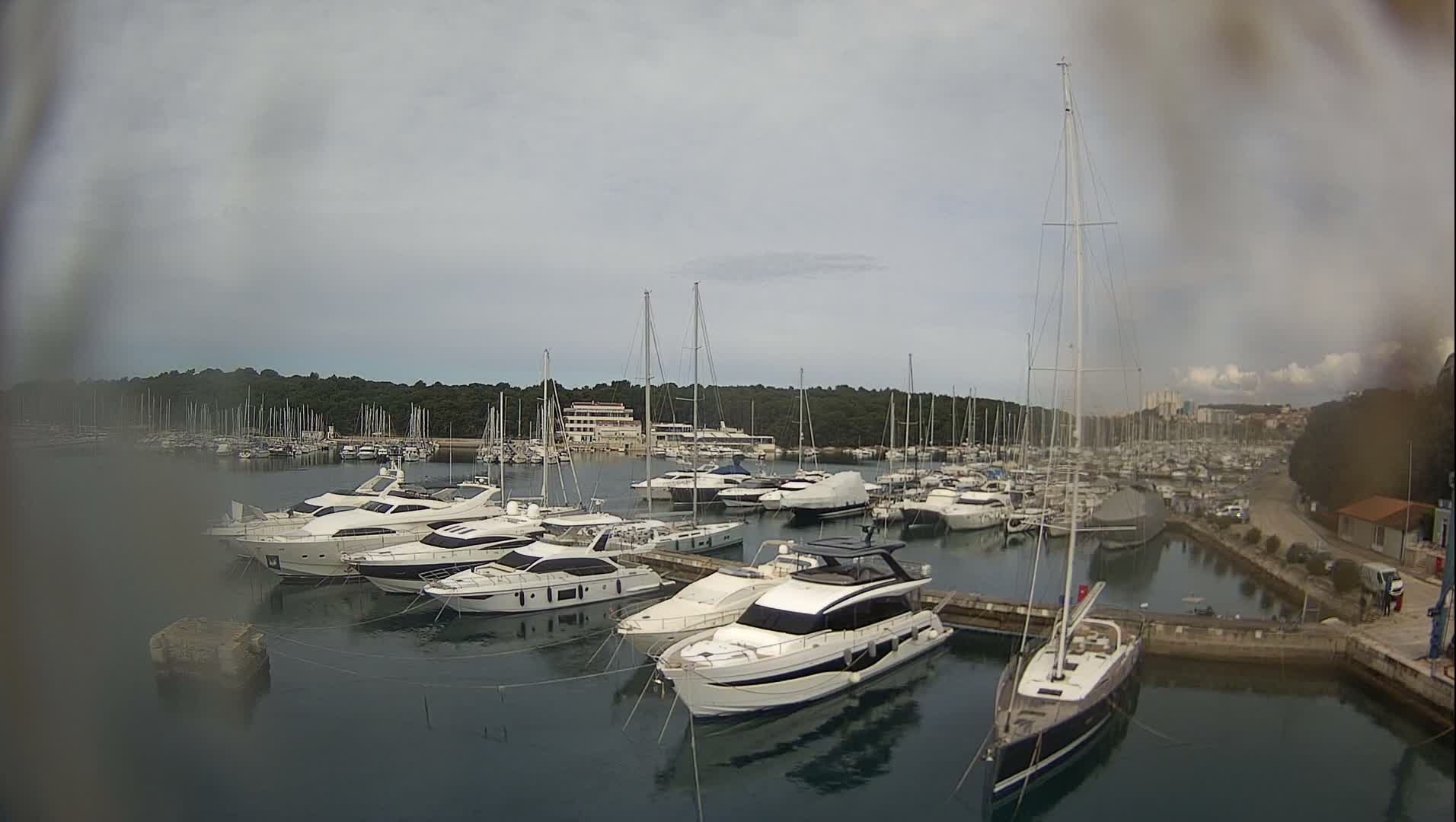 Pula, Marina Veruda East View Live Cam - Pjescana Uvala, Pula, Istria, Croatia