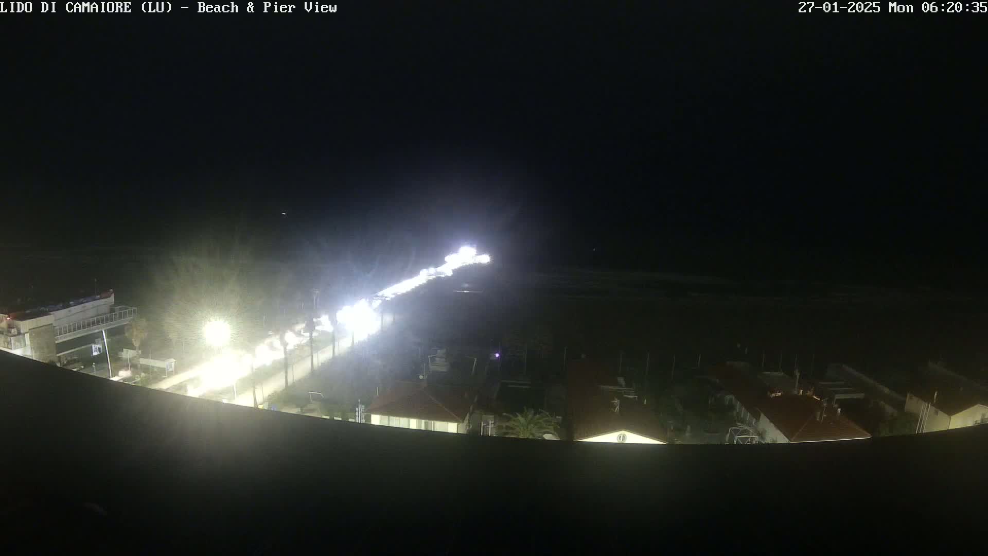 Versilia Beach , Lido di Camaiore Live Cam -  Lucca, Italy