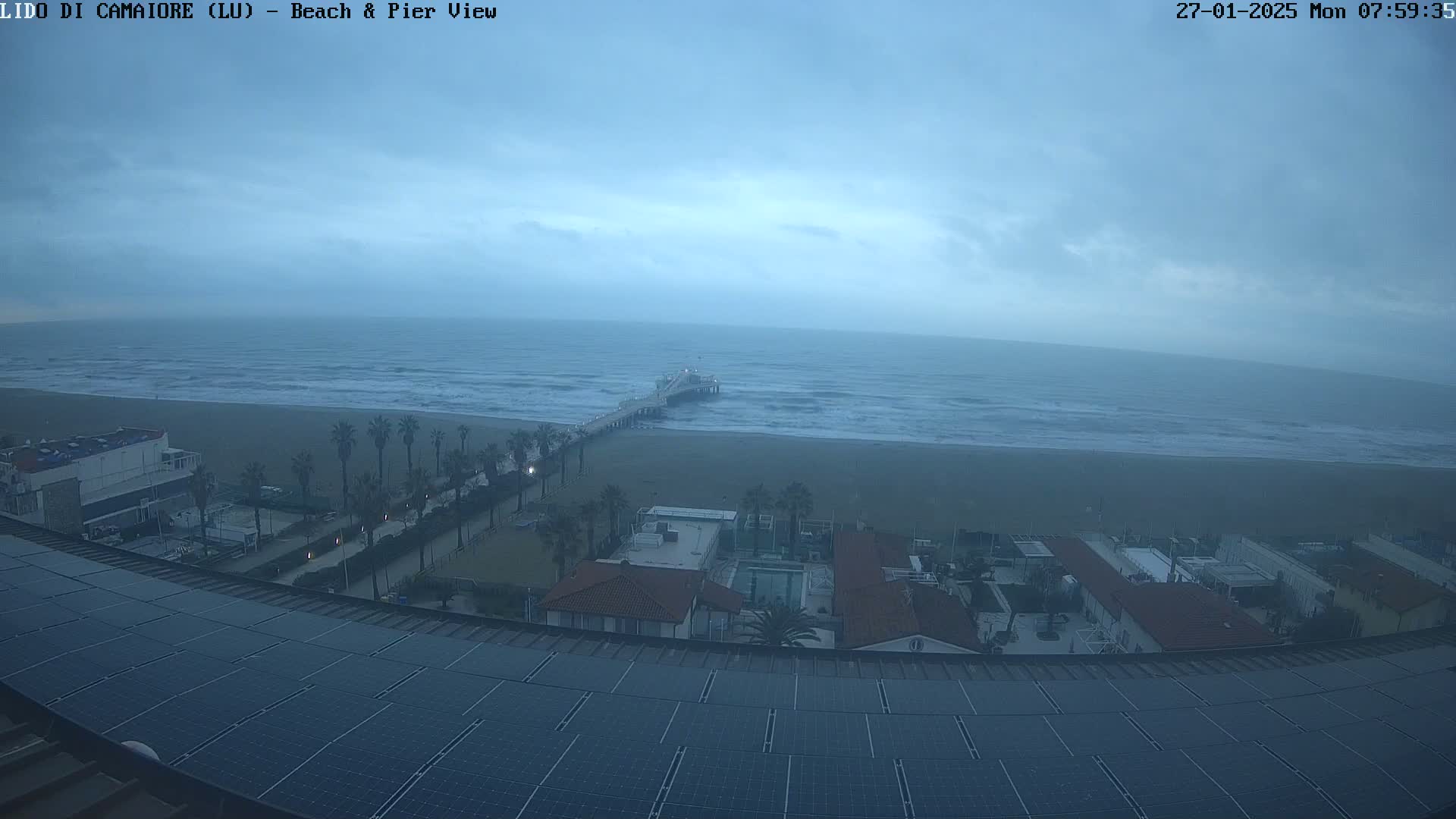 Versilia Beach , Lido di Camaiore Live Cam -  Lucca, Italy