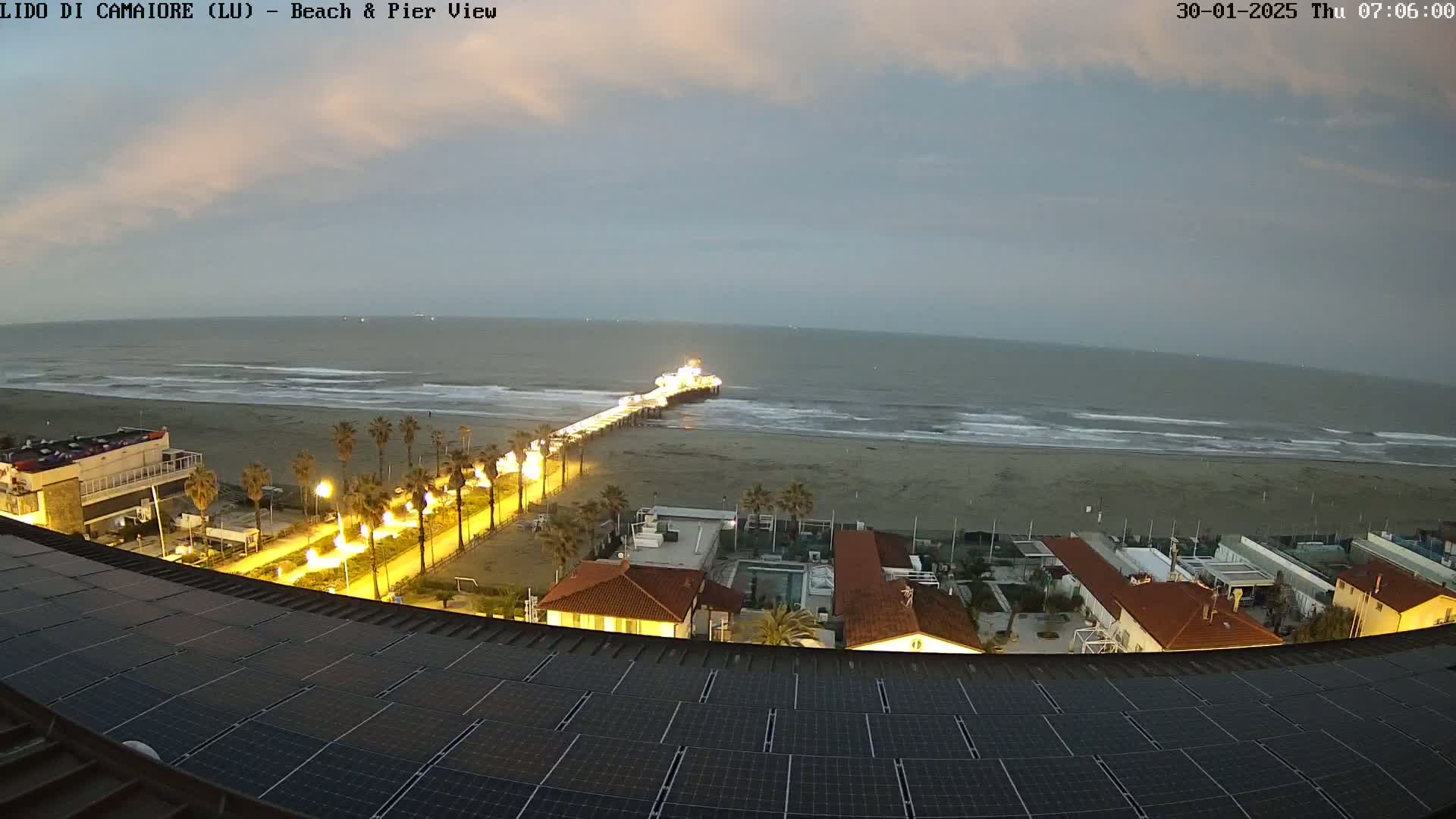 Versilia Beach , Lido di Camaiore Live Cam -  Lucca, Italy