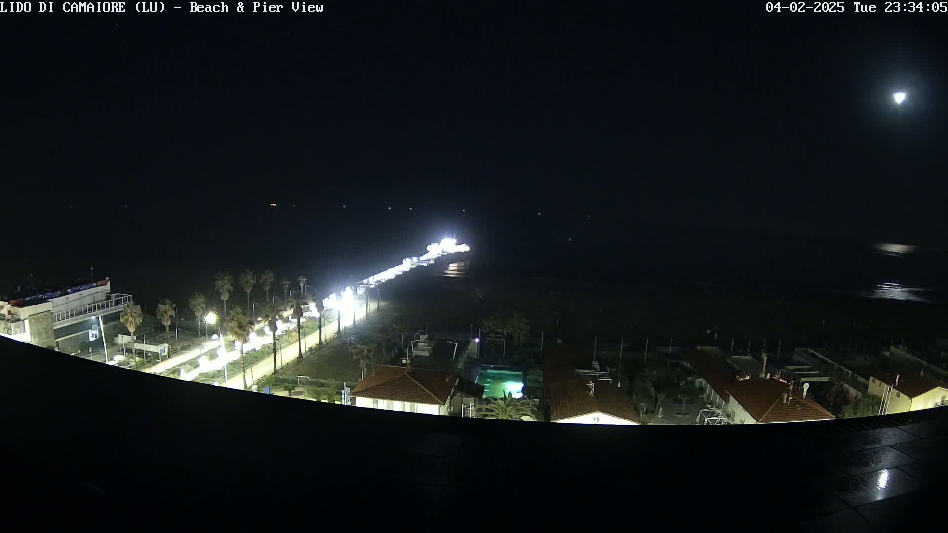 Versilia Beach , Lido di Camaiore Live Cam -  Lucca, Italy
