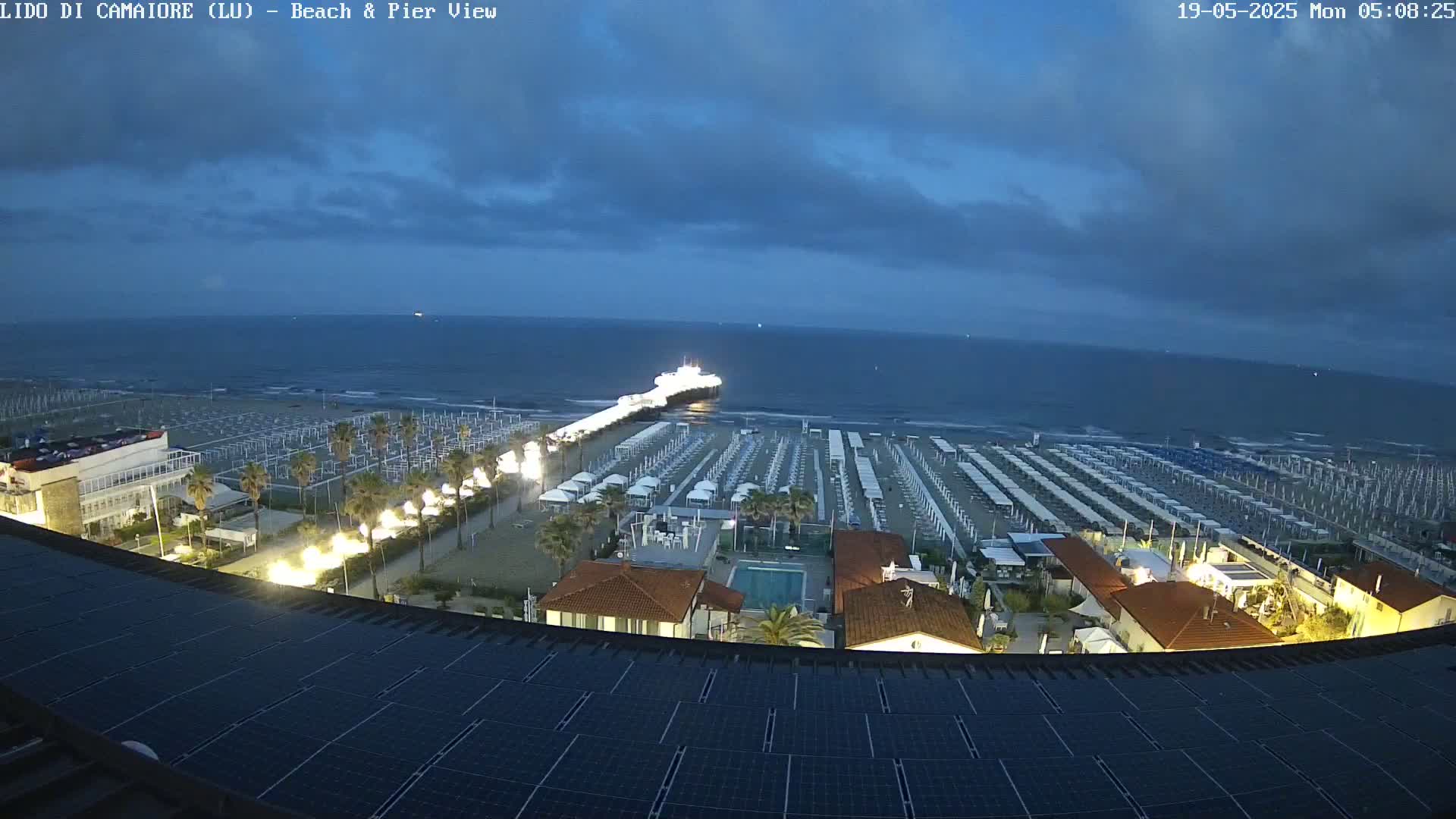 Versilia Beach , Lido di Camaiore Live Cam -  Lucca, Italy