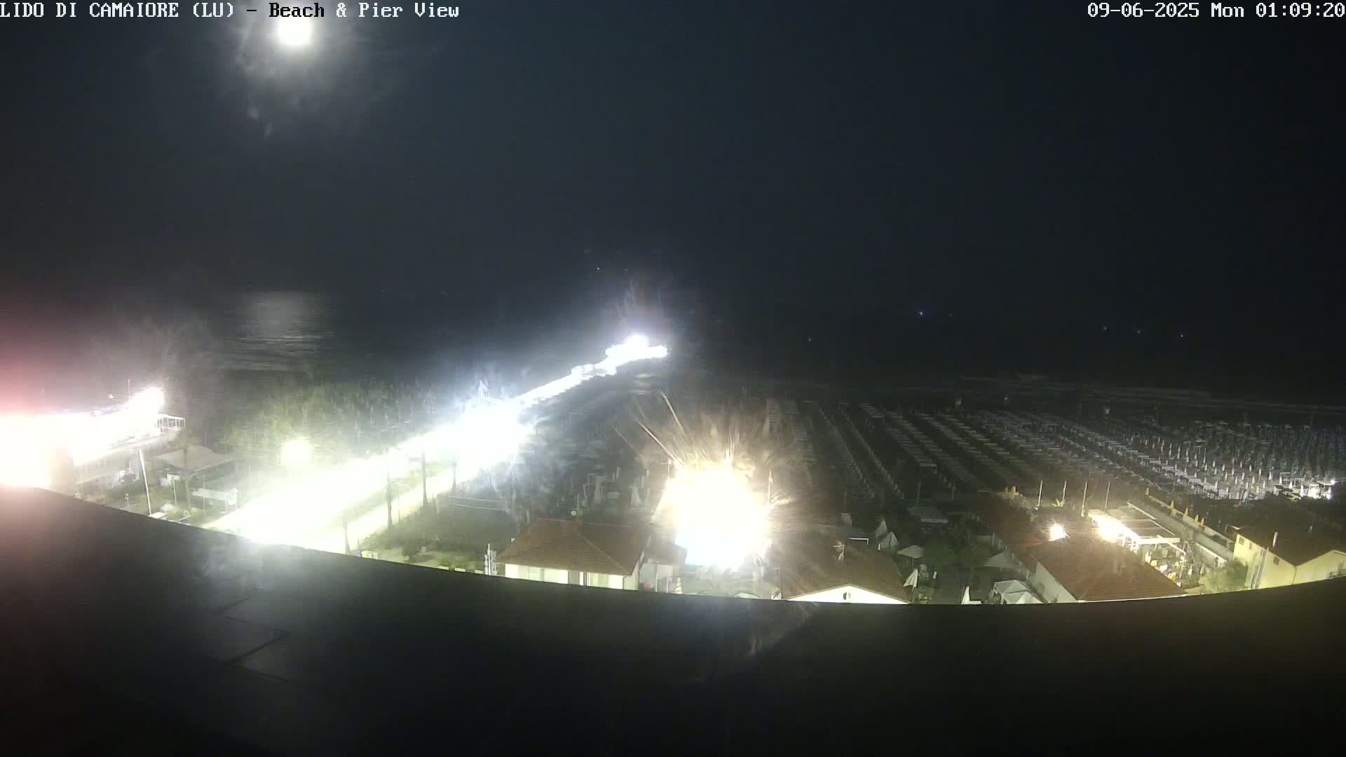 Versilia Beach , Lido di Camaiore Live Cam -  Lucca, Italy