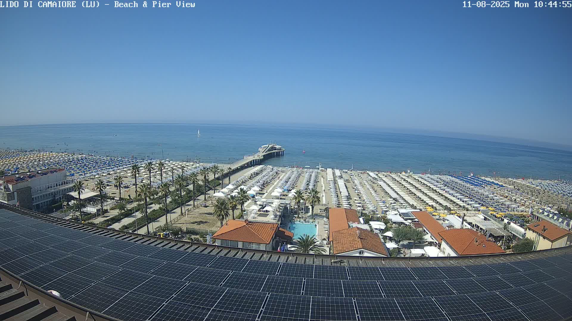 Versilia Beach , Lido di Camaiore Live Cam -  Lucca, Italy