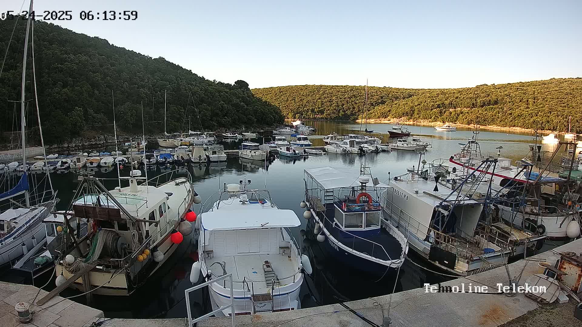 Krnica, Krnicki Porat Marine & Adriatic Coast Live Cam - Krnica, Opcina Marcana, Istria, Croatia