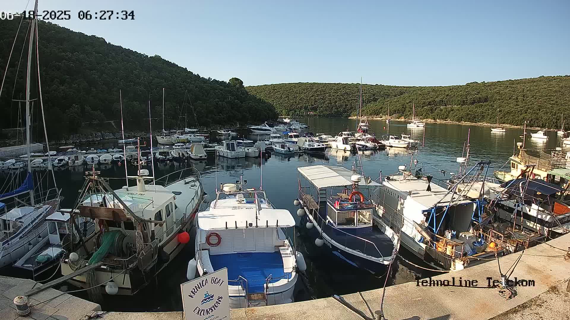 Krnica, Krnicki Porat Marine & Adriatic Coast Live Cam - Krnica, Opcina Marcana, Istria, Croatia