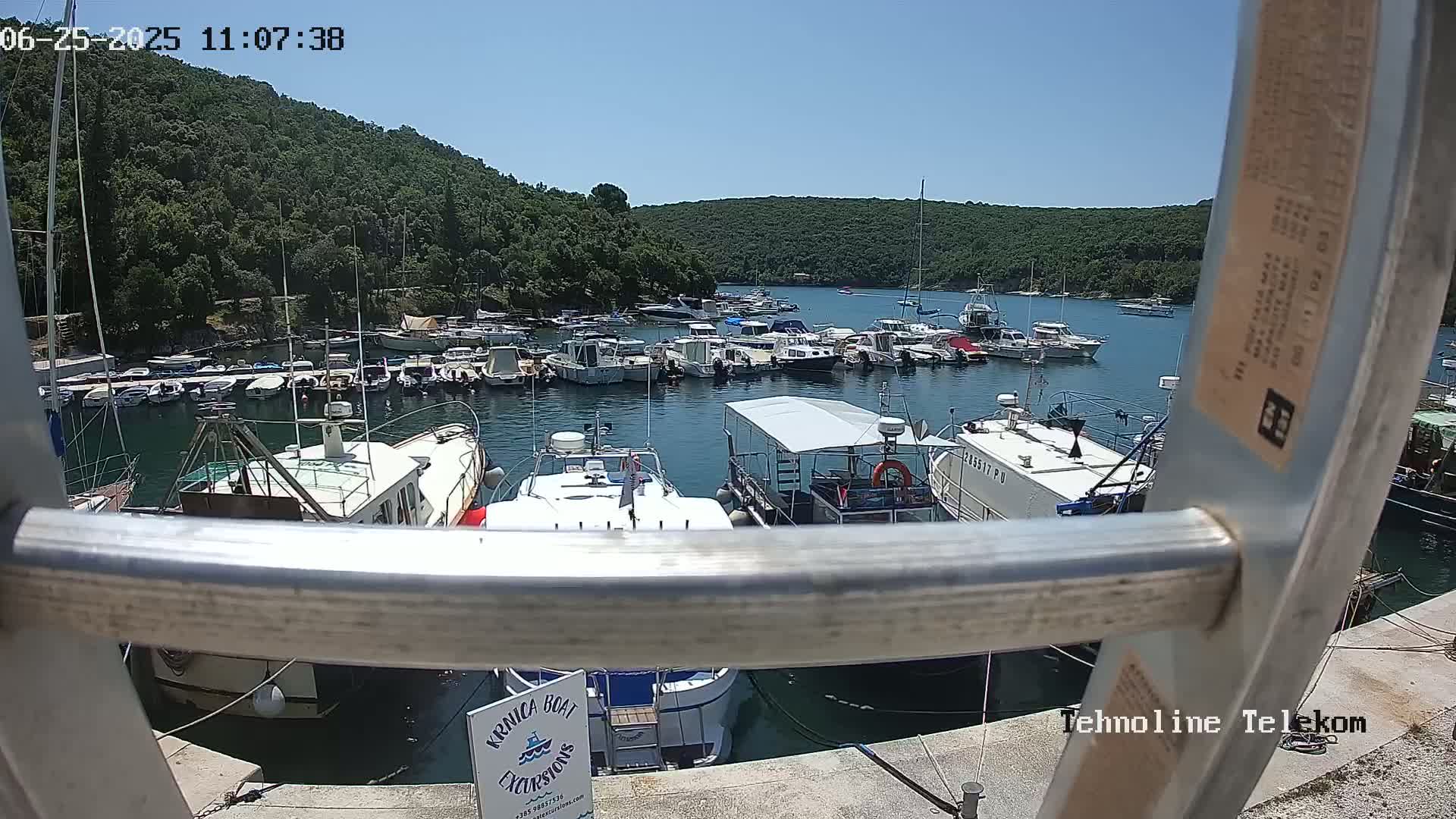 Krnica, Krnicki Porat Marine & Adriatic Coast Live Cam - Krnica, Opcina Marcana, Istria, Croatia