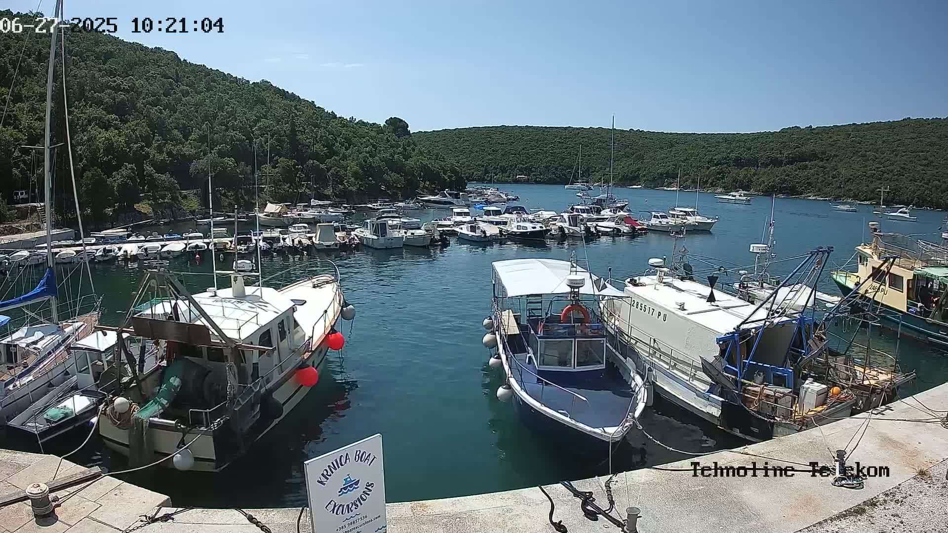 Krnica, Krnicki Porat Marine & Adriatic Coast Live Cam - Krnica, Opcina Marcana, Istria, Croatia
