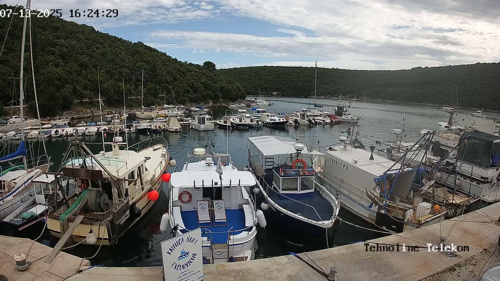 Krnica, Krnicki Porat Marine & Adriatic Coast Live Cam - Krnica, Opcina Marcana, Istria, Croatia