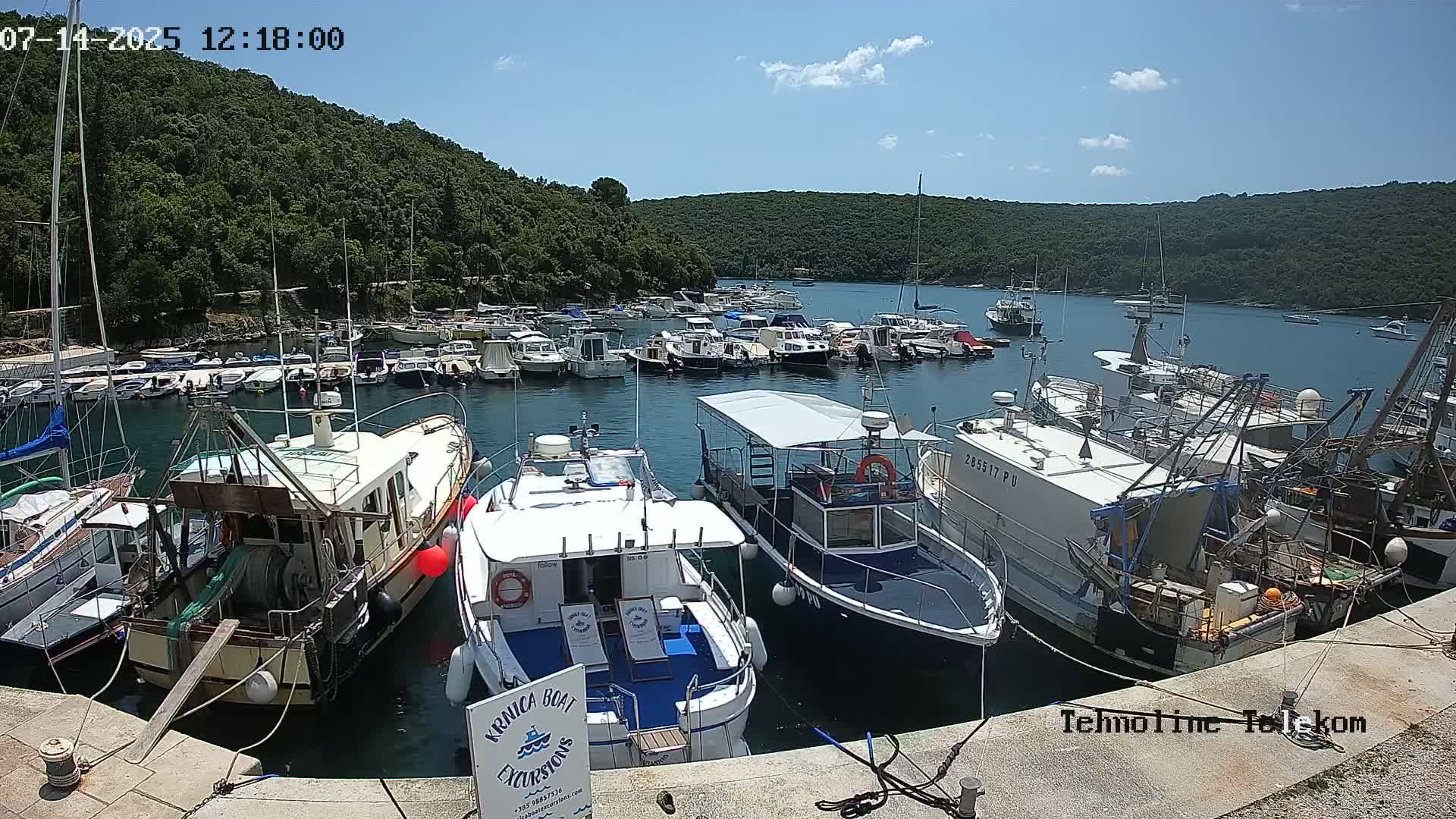 Krnica, Krnicki Porat Marine & Adriatic Coast Live Cam - Krnica, Opcina Marcana, Istria, Croatia