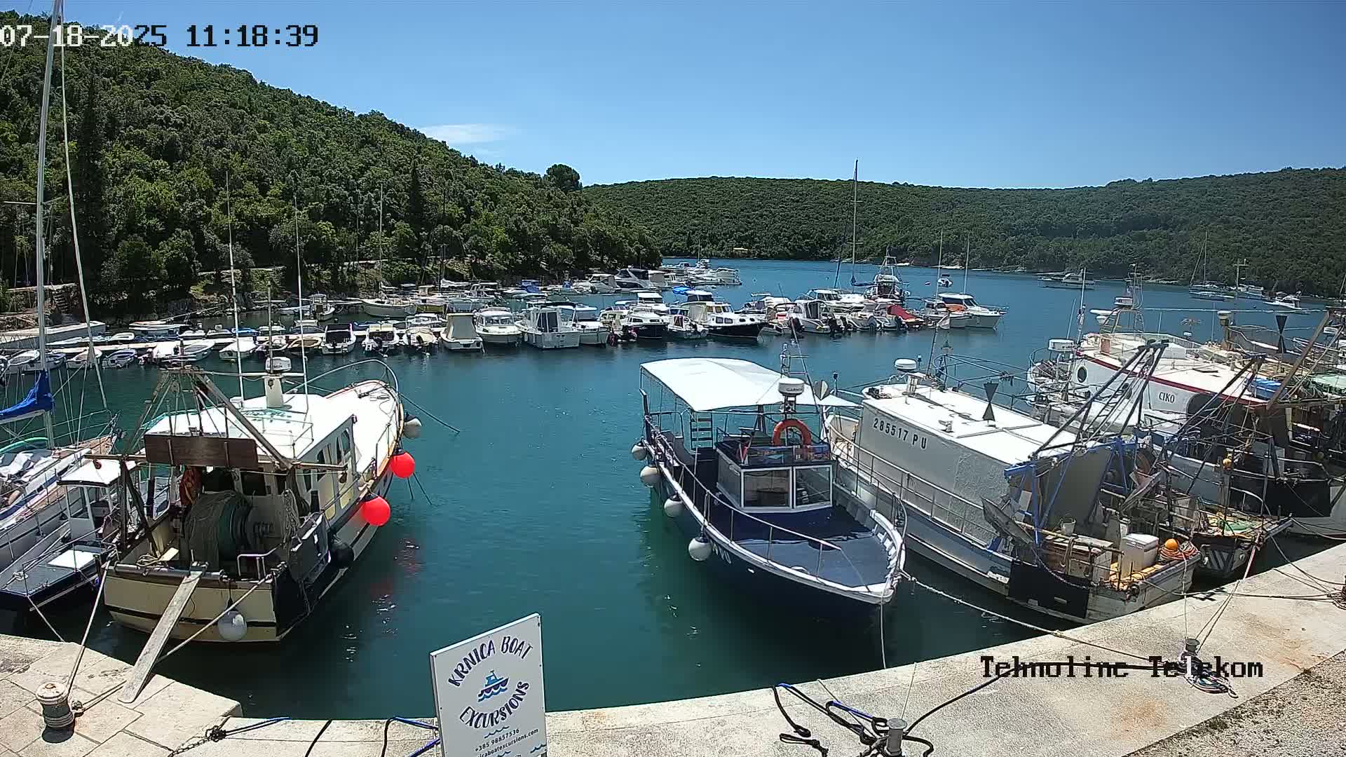 Krnica, Krnicki Porat Marine & Adriatic Coast Live Cam - Krnica, Opcina Marcana, Istria, Croatia