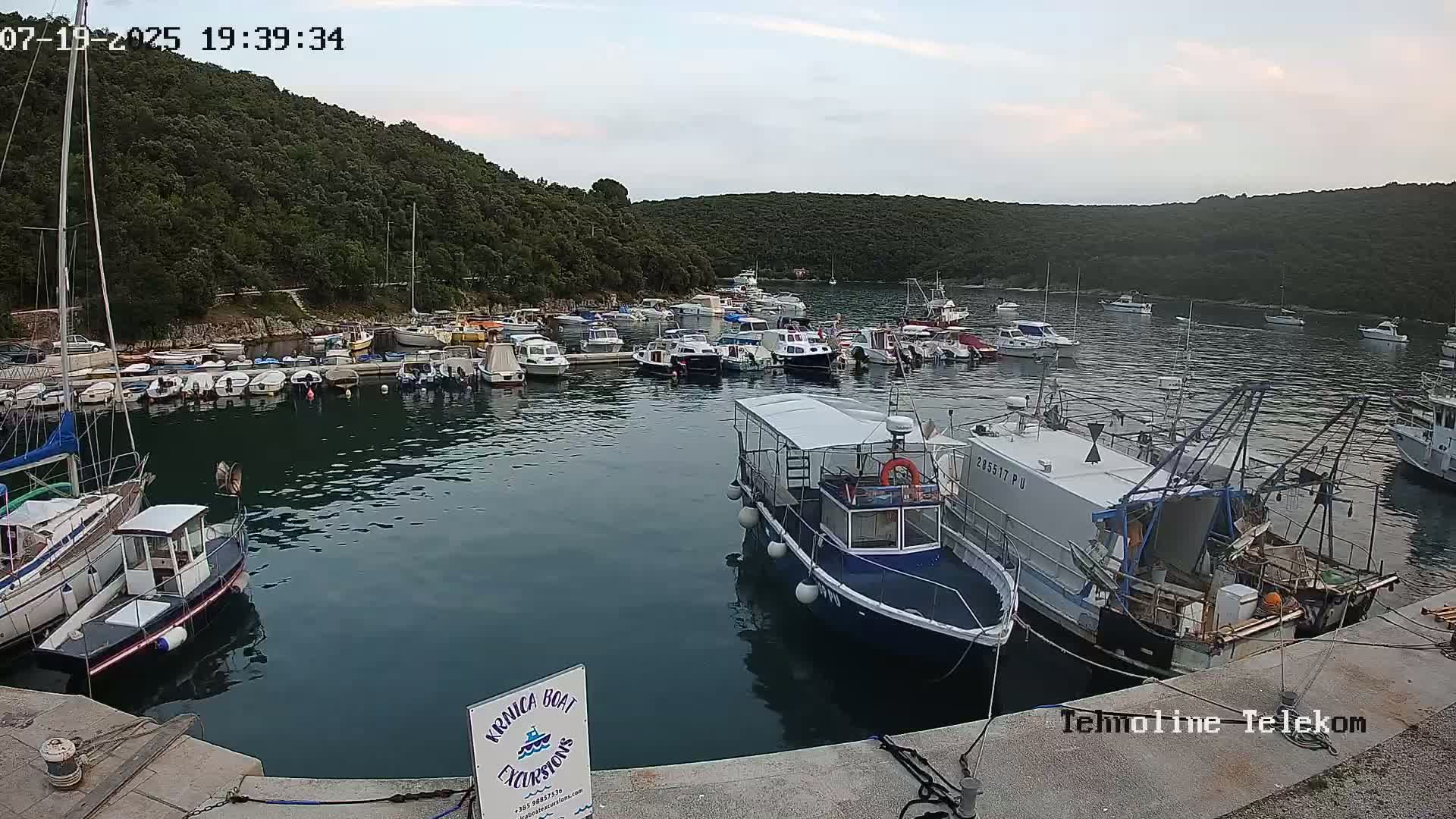 Krnica, Krnicki Porat Marine & Adriatic Coast Live Cam - Krnica, Opcina Marcana, Istria, Croatia
