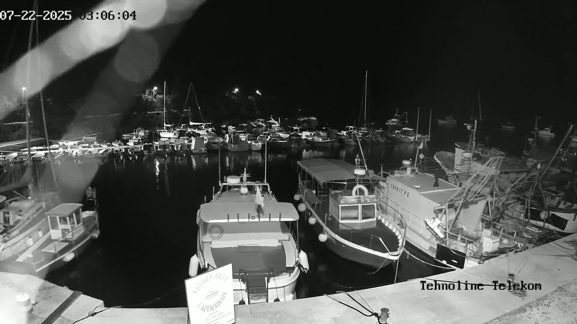Krnica, Krnicki Porat Marine & Adriatic Coast Live Cam - Krnica, Opcina Marcana, Istria, Croatia