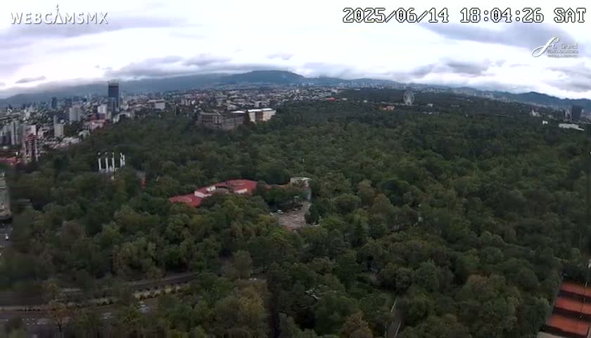 Ciudad de Mexico City - Miguel Hidalgo Castillo de Chapultepec Castle & Park Skylne Live Cam - Miguel Hidalgo, Ciudad de Mexico, Mexico 