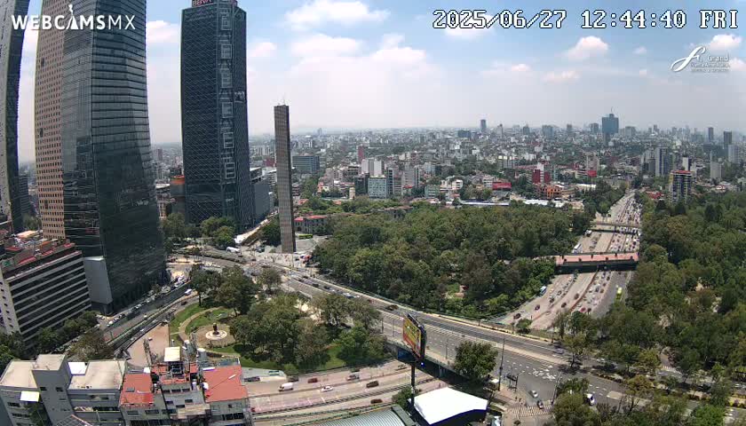 Ciudad de Mexico City - Miguel Hidalgo Castillo de Chapultepec Castle & Park Skylne Live Cam - Miguel Hidalgo, Ciudad de Mexico, Mexico 