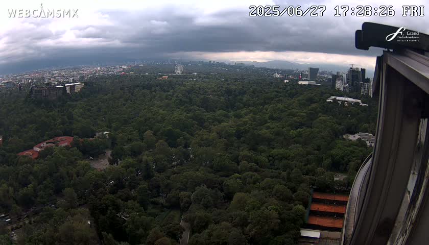 Ciudad de Mexico City - Miguel Hidalgo Castillo de Chapultepec Castle & Park Skylne Live Cam - Miguel Hidalgo, Ciudad de Mexico, Mexico 