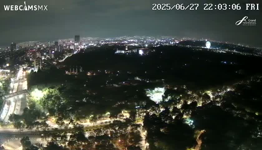 Ciudad de Mexico City - Miguel Hidalgo Castillo de Chapultepec Castle & Park Skylne Live Cam - Miguel Hidalgo, Ciudad de Mexico, Mexico 