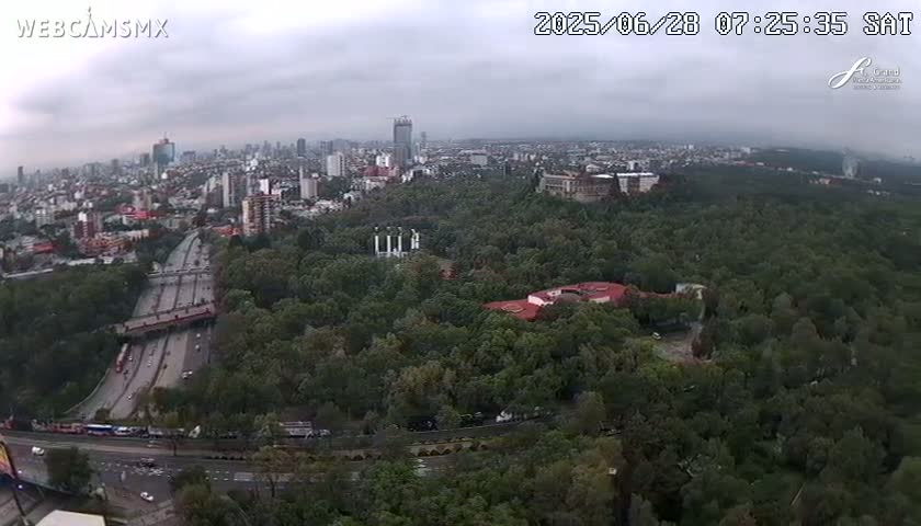 Ciudad de Mexico City - Miguel Hidalgo Castillo de Chapultepec Castle & Park Skylne Live Cam - Miguel Hidalgo, Ciudad de Mexico, Mexico 