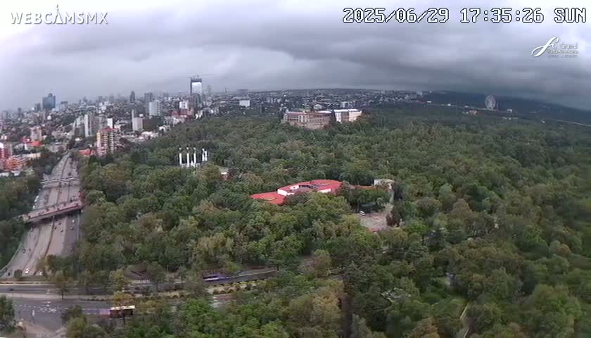Ciudad de Mexico City - Miguel Hidalgo Castillo de Chapultepec Castle & Park Skylne Live Cam - Miguel Hidalgo, Ciudad de Mexico, Mexico 