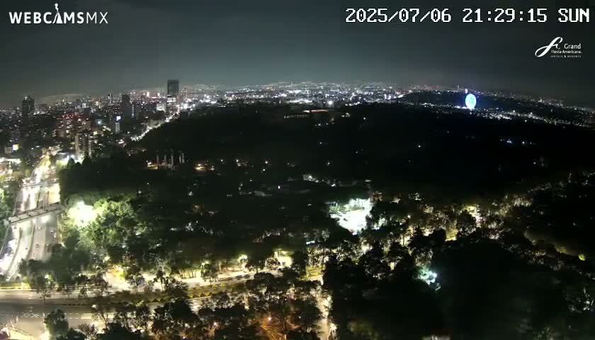 Ciudad de Mexico City - Miguel Hidalgo Castillo de Chapultepec Castle & Park Skylne Live Cam - Miguel Hidalgo, Ciudad de Mexico, Mexico 